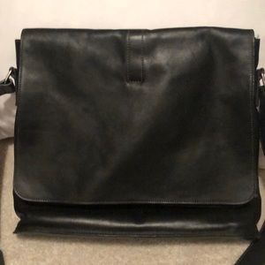 Black leather Banana Republic shoulder bag